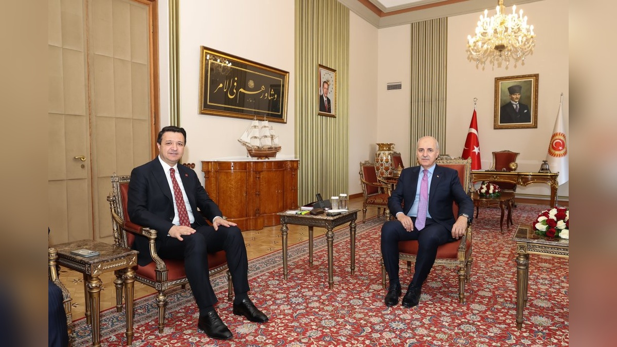 Kurtulmuş, Arıkan ve Saadet Partisi heyetini kabul etti