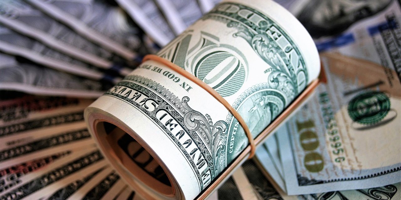 Merkez Bankası'nın faiz indirimi sonrası Dolar şaha kalktı