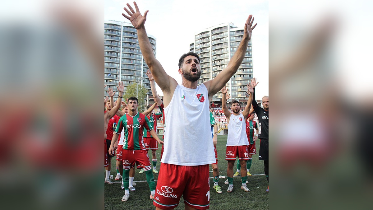 Karşıyaka'da Enes Nalbantoğlu sözleşmesini feshetti