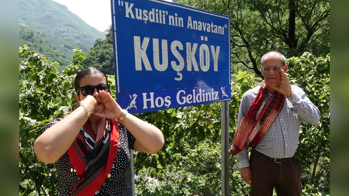 Kuşköy'de ıslık dili buluşması: İspanya'dan konuklar Karadeniz'in sessiz dilini dinledi