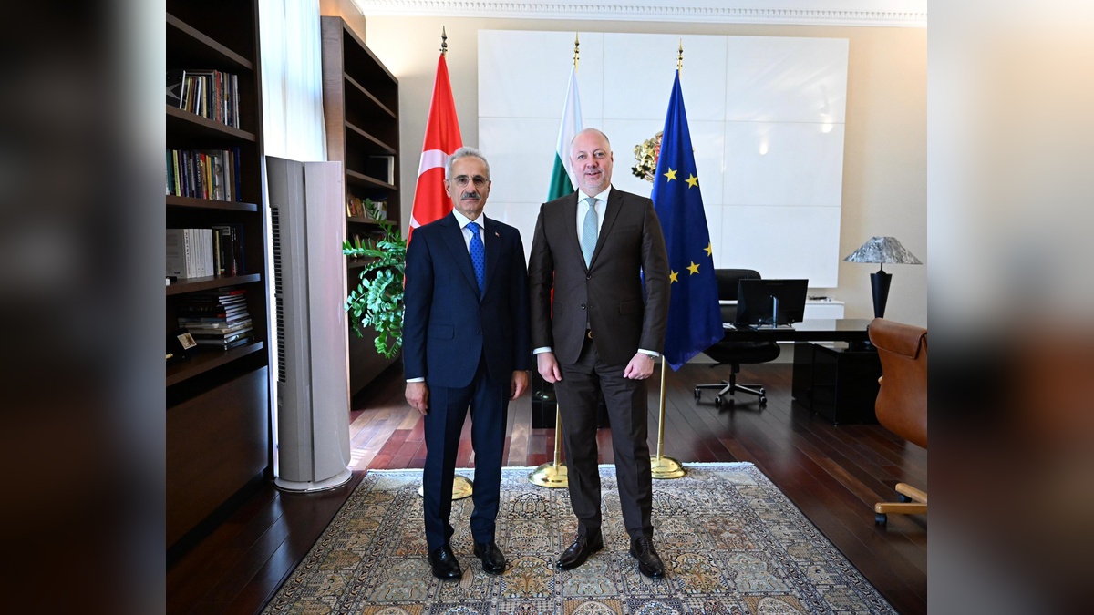 Uraloğlu, Bulgaristan Başbakanı Jelyazkov ile görüştü
