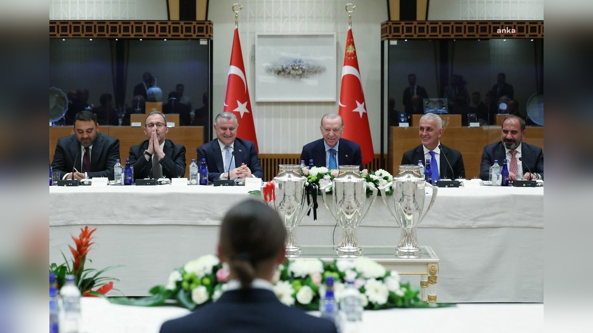 Erdoğan, Süper Lig takımlarını kabul etti