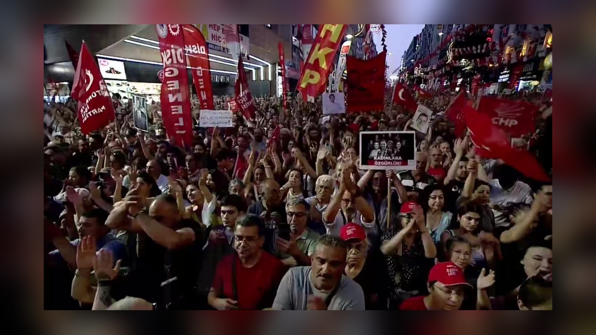 Özel'den Erdoğan'a: 'Bin pişmansın, korkaklıktır'