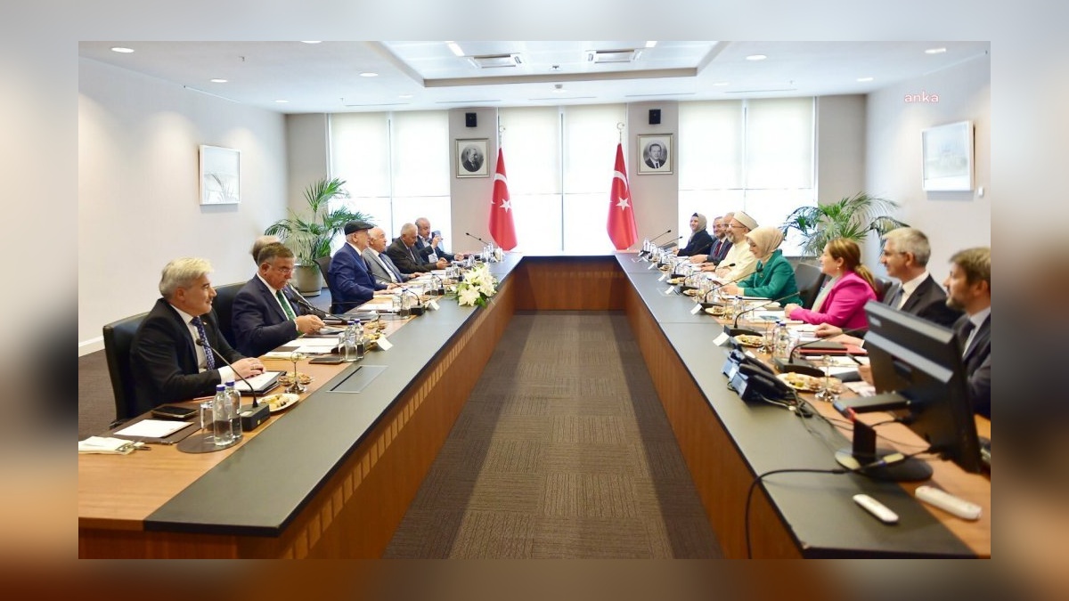 Göktaş: Aile Yılı çalışmaları Yüksek İstişare Kurulu'nda sunuldu