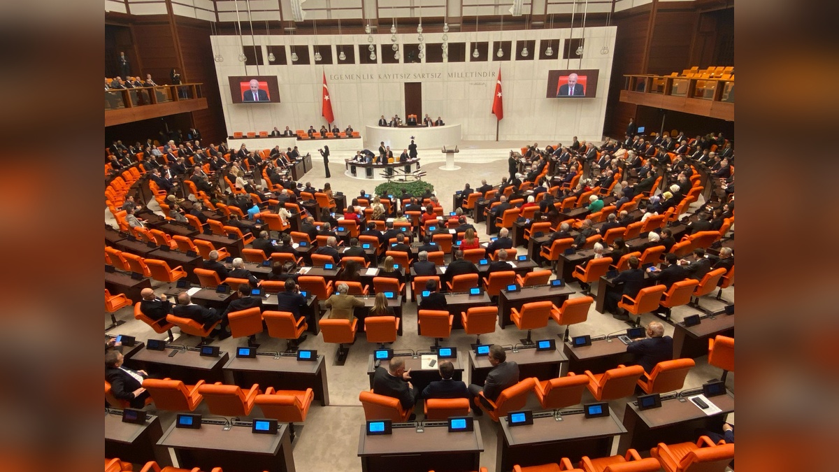 TBMM'de 'Ermeni Soykırımı' Tartışması: Kınama kararı ve gerilim