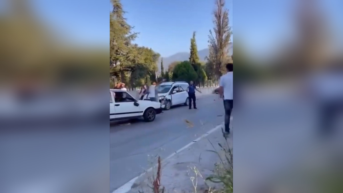 Bursa'da trafik kazası sonrası bıçaklı saldırı: 5 yaralı
