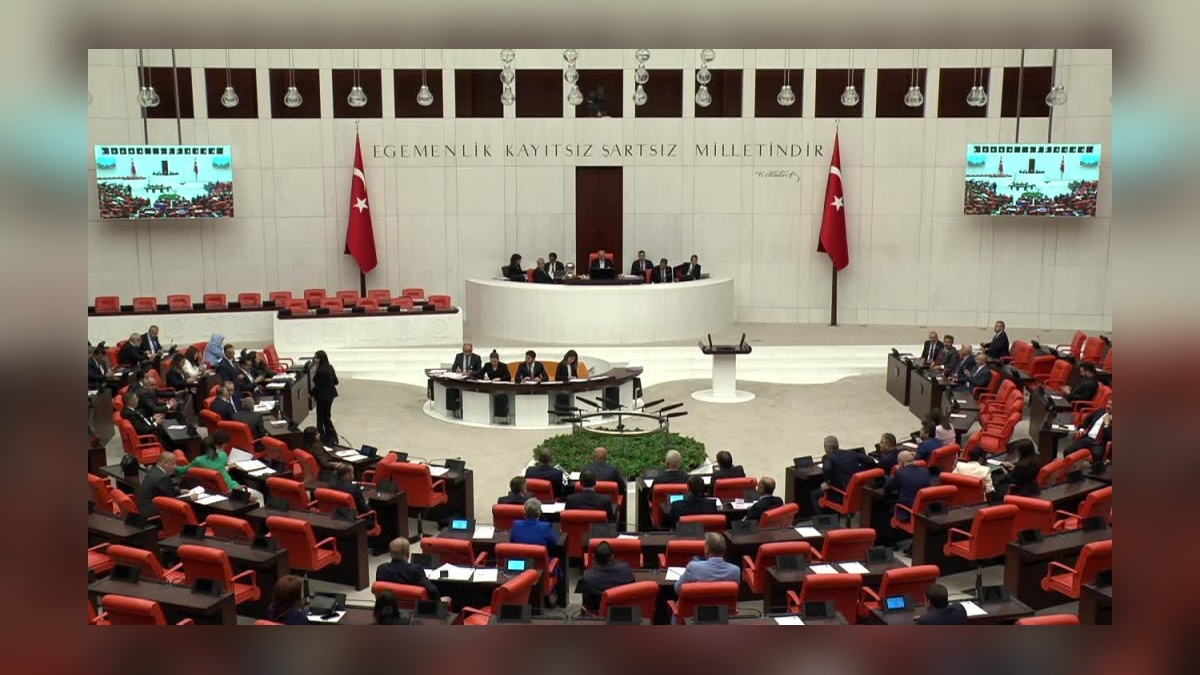 Aşkın Genç: Asgari ücretle hafta sonu bile zor