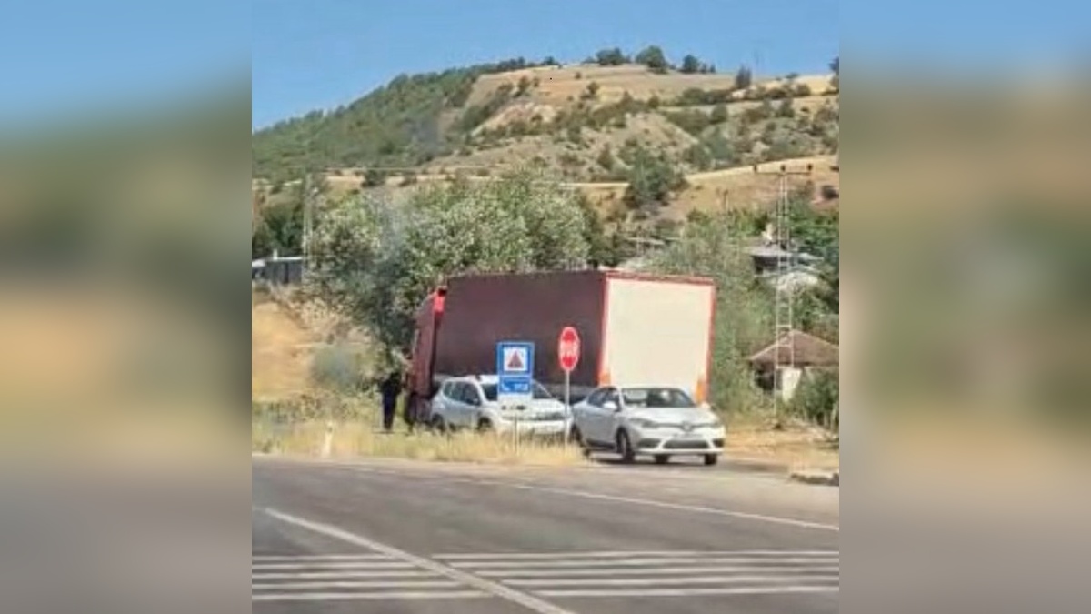 Sivas'ta TIR kazası: 1 ölü, 1 yaralı