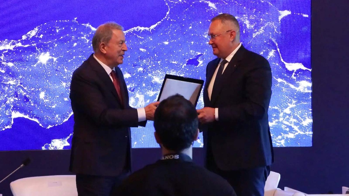 Hulusi Akar: Montrö'yü eksiksiz uyguladık, Karadeniz stratejik rekabet alanı olmadı