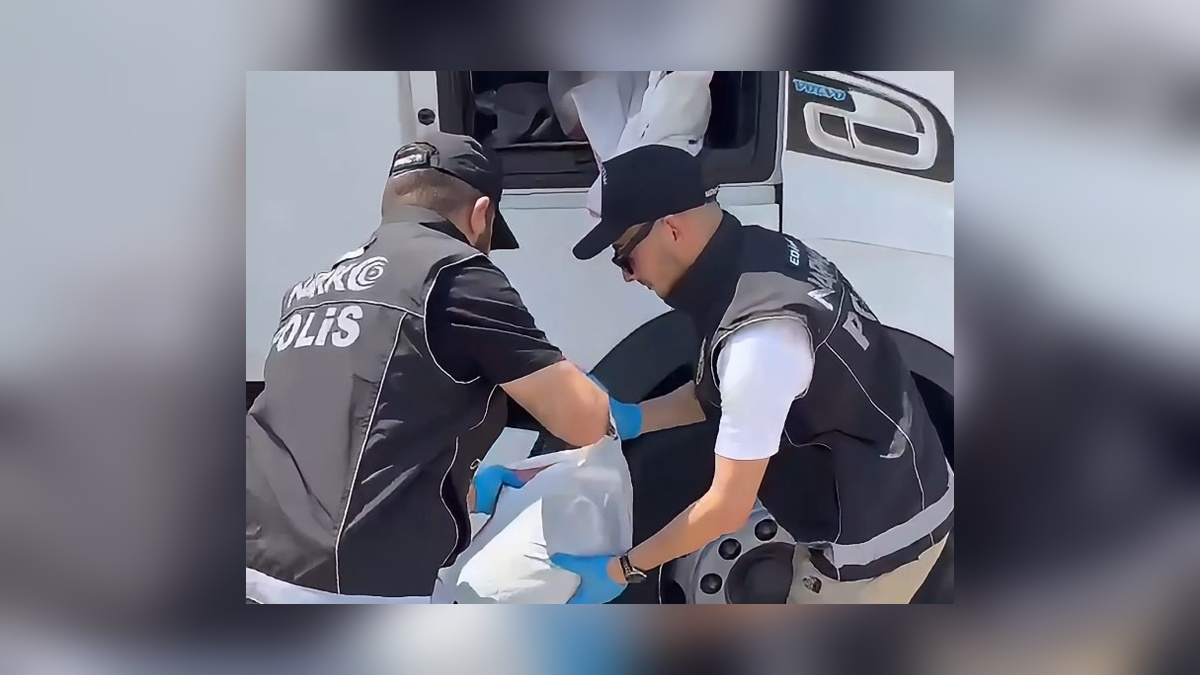 Edirne'de 18 kilo kokain ele geçirildi: 3 şüpheli tutuklandı
