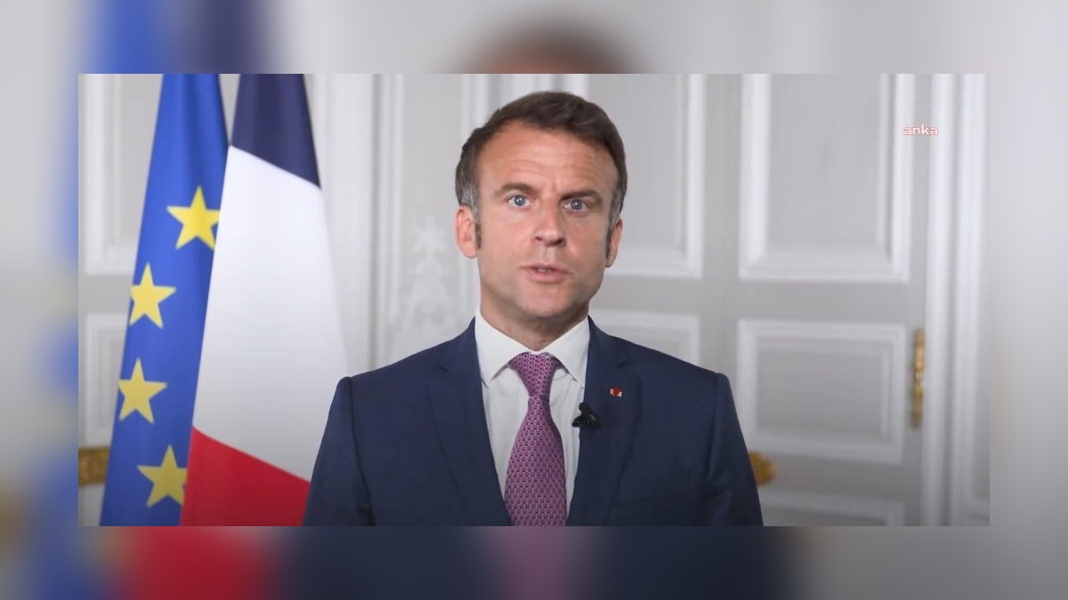 Macron: İran'ın nükleer programı müzakereleri hızlanacak