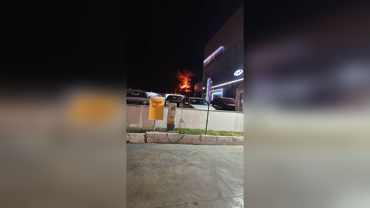Bornova'da pimapen deposunda yangın