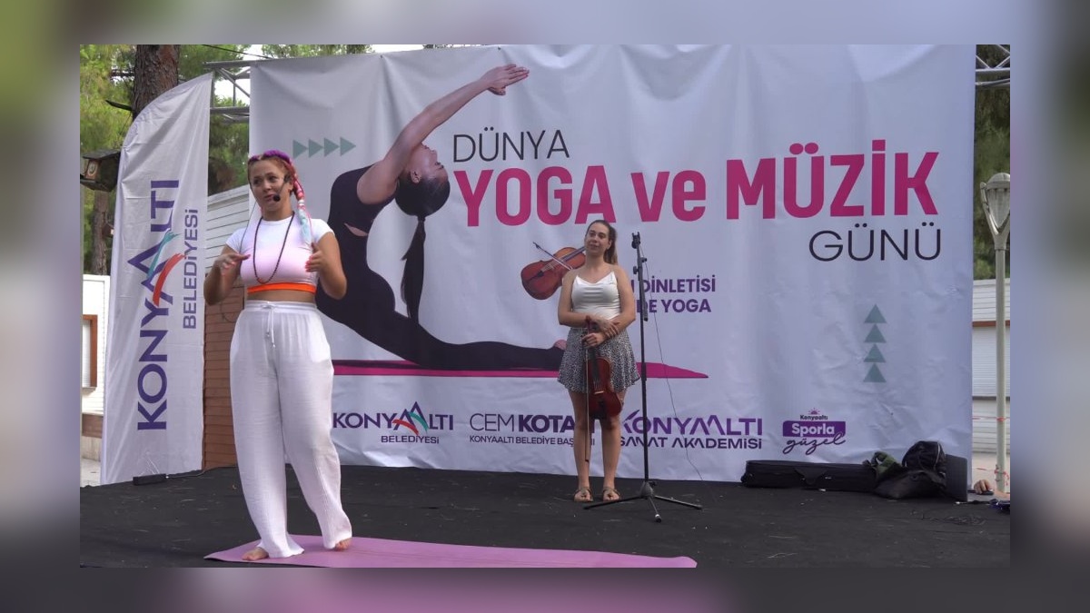 Konyaaltı'nda yoga ve müzik birleşti: HayatPark'ta özel etkinlik