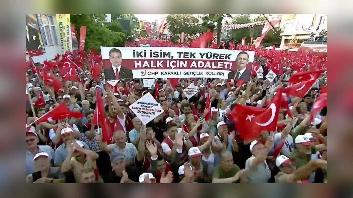 Özgür Özel Tekirdağ'da konuştu: 'Bu iktidarın değişmesi şart'