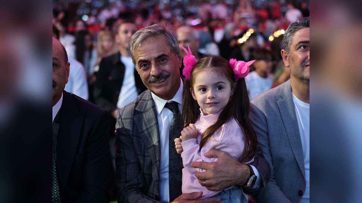 İlyas Yalçıntaş konseriyle şölene dönen Dünya Şampiyonası