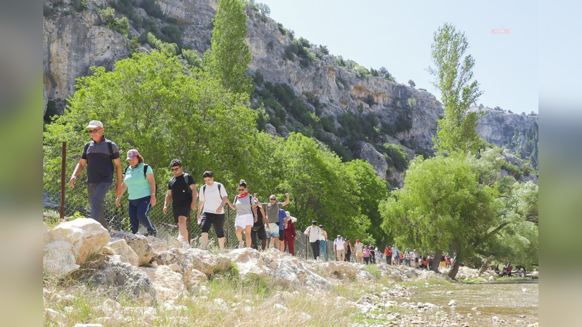 Tarihi Kilikya Yolu'nun 3. etabı: Lamos Antik Kenti'nden Gökler Deresi'ne doğa yürüyüşü