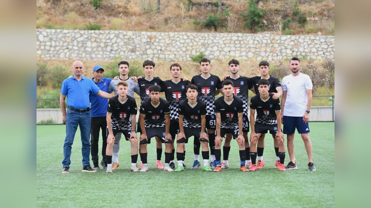 Yunusemre Belediyespor U17: İzmir'de Türkiye Şampiyonası'nda