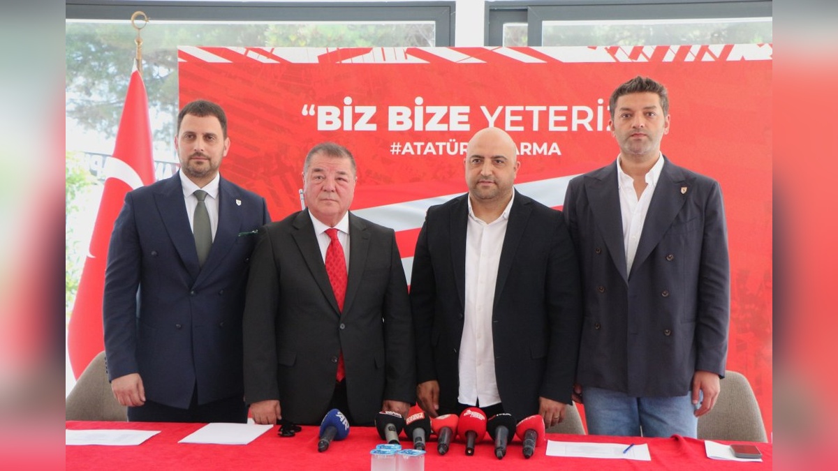 Samsunspor'da yeni yönetim kurulu görev dağılımını belirledi: 60. yıl kutlamaları planlandı