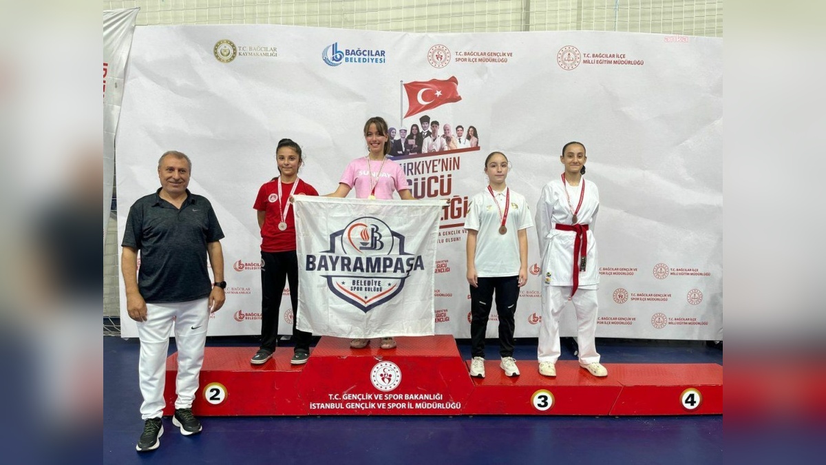 Bayrampaşa Belediye Spor Kulübü'nden Karatede Üç Altın Madalya