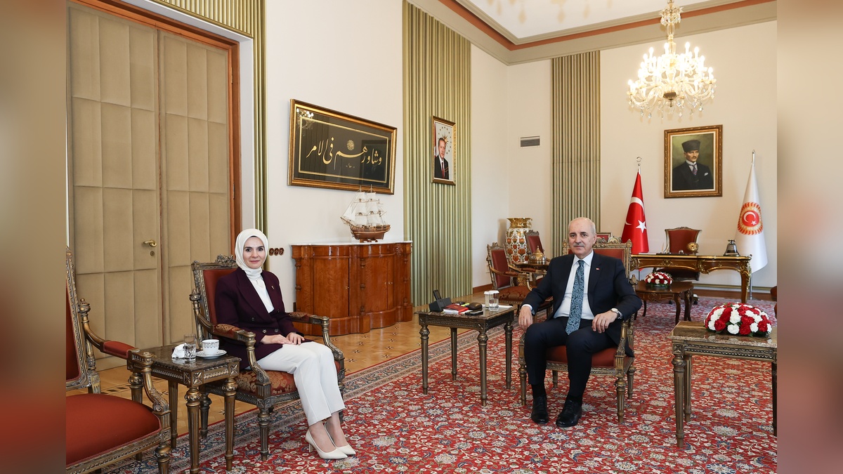 Numan Kurtulmuş, Mahinur Özdemir Göktaş'ı kabul etti