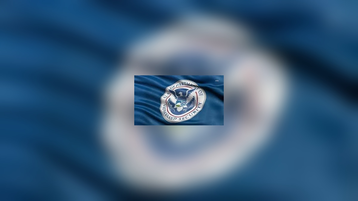 Florida'da göçmen merkezi: 'Timsah Alcatrazı' inşa ediliyor
