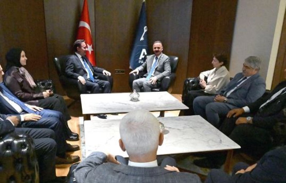 Anahtar ve DEVA’dan ‘Bütünleşik Muhalefet’ yorumu