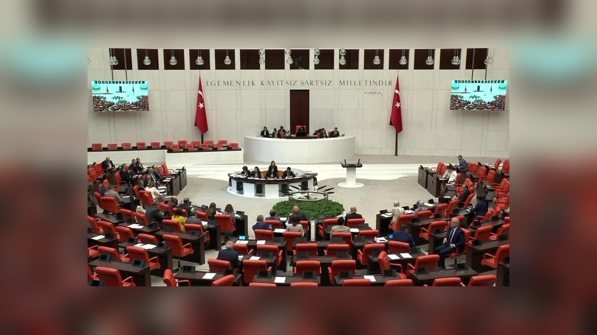 Çakırözer: Fatih Altaylı'nın tutuklanması haber alma hakkının ihlalidir