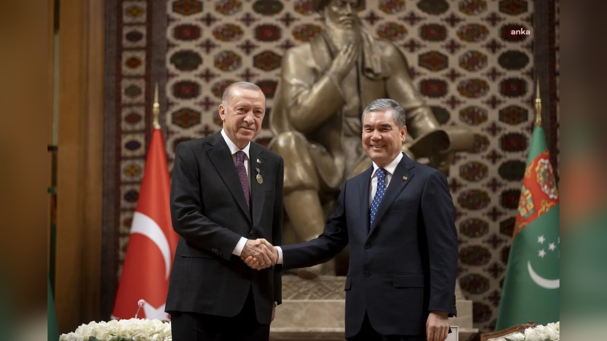 Erdoğan, Berdimuhammedov ile görüştü: İkili ilişkilerin geliştirilmesi vurgulandı