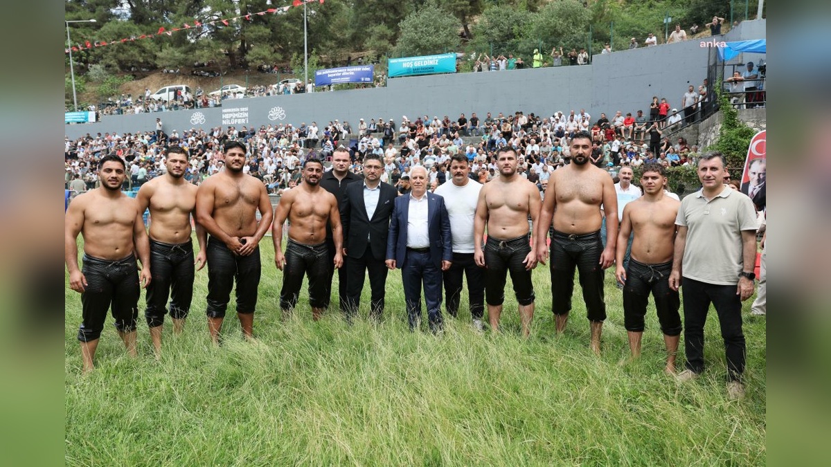 Bursa'da Tarihi Çalı Güreşleri başladı: 800 pehlivan ter döktü
