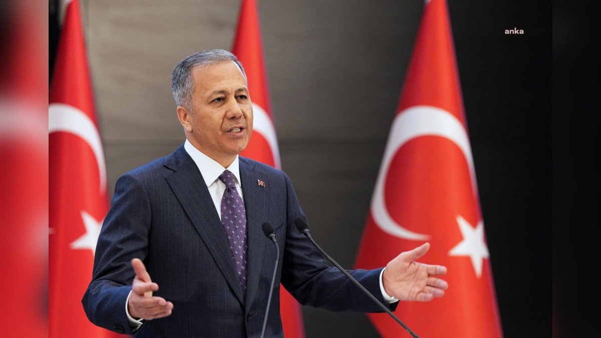 Yerlikaya: Hz. Muhammed karikatürünü şiddetle kınıyorum
