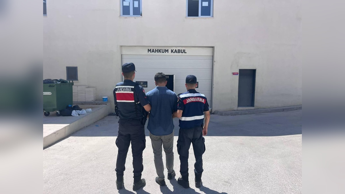 Adana'da çalıntı diye ihbar edilen 3 tabanca bulundu: 2 kişi tutuklandı
