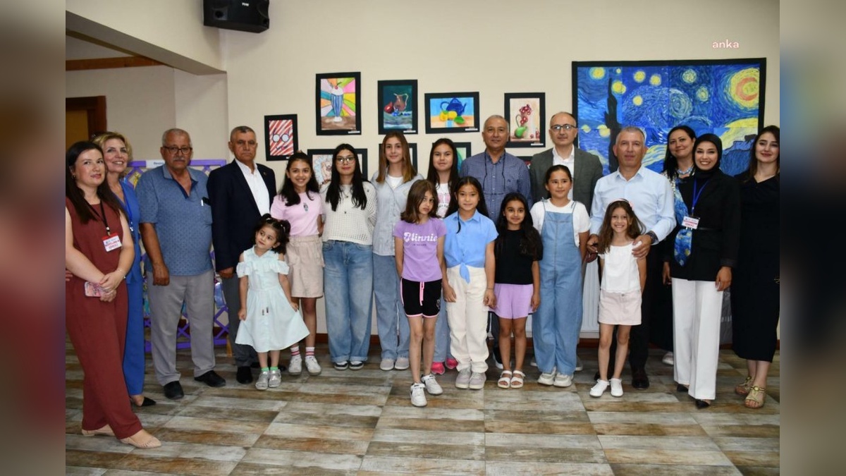 Eskişehir ESMEK'in ‘Yansımalar’ sergisi Beylikova ve Alpu'da büyük ilgi gördü