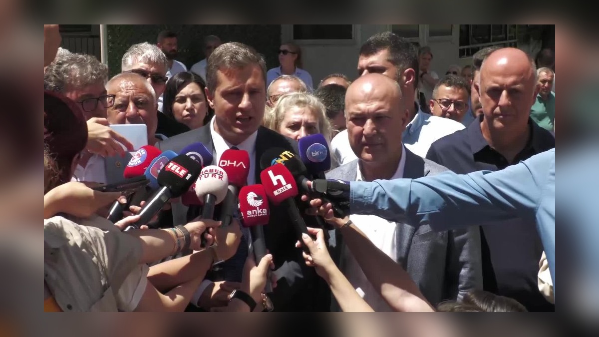 İzmir'de 109 kişi gözaltına alındı: CHP'den 'siyasi tercih' tepkisi