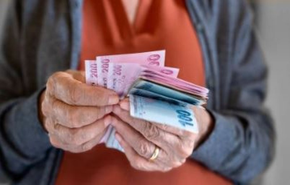 Uzmanından emekli zammı açıklaması