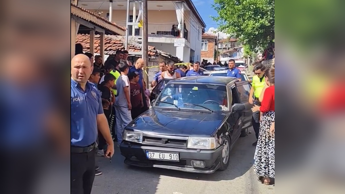 Karabük'te polis ihtarına uymayan sürücü 4 araca çarptı: 77 bin TL ceza