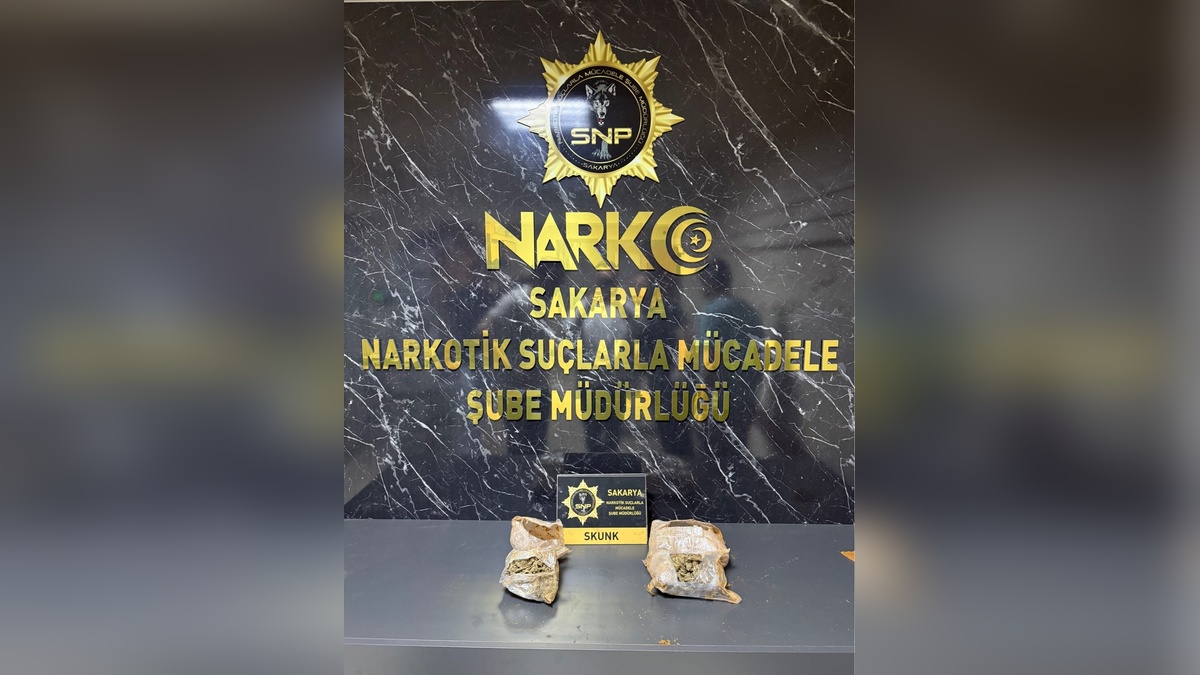 Sakarya'da uyuşturucu operasyonu: 5 gözaltı
