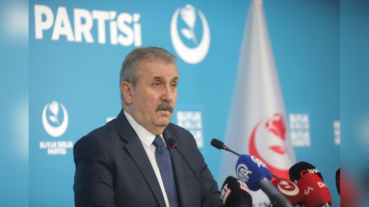 Destici: Leman Dergisi'ni kapatmak yetmez, sorumlular cezalandırılmalı