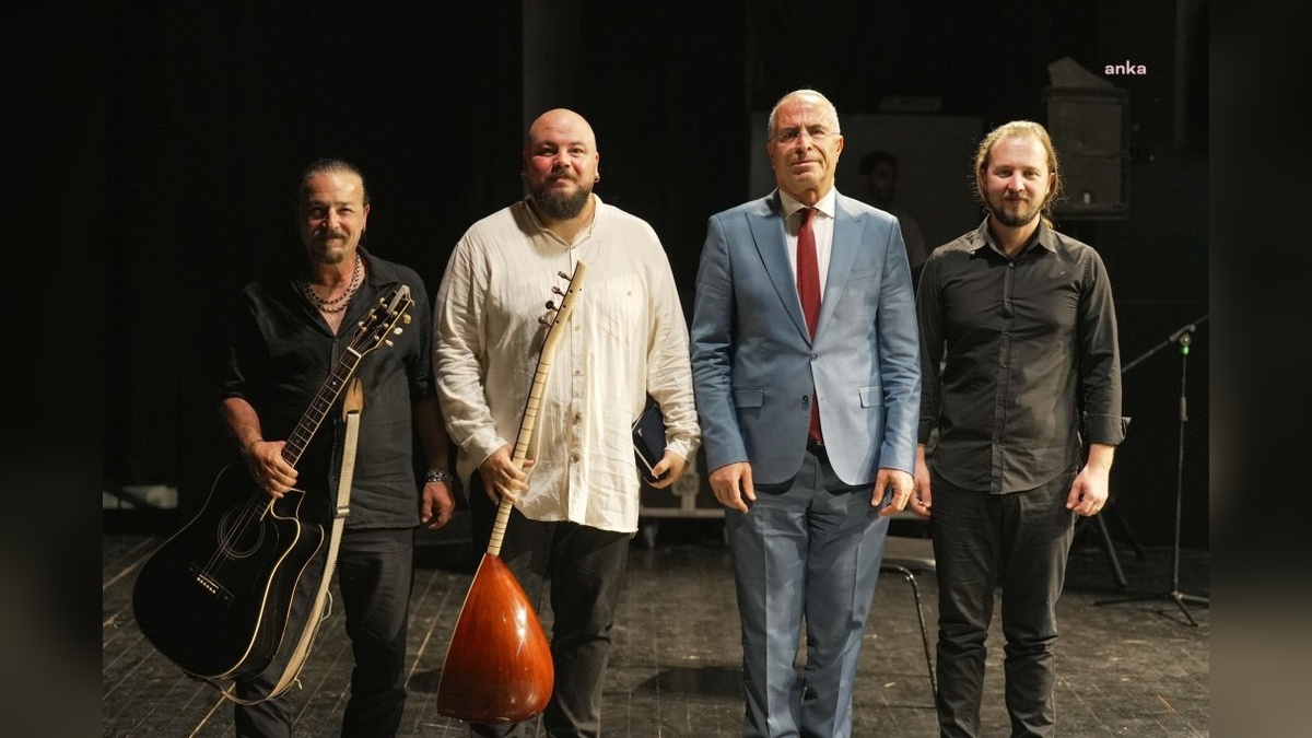 Gaziemir'de Sivas Katliamı anıldı: 'Suçluları koruyanları lanetliyorum'