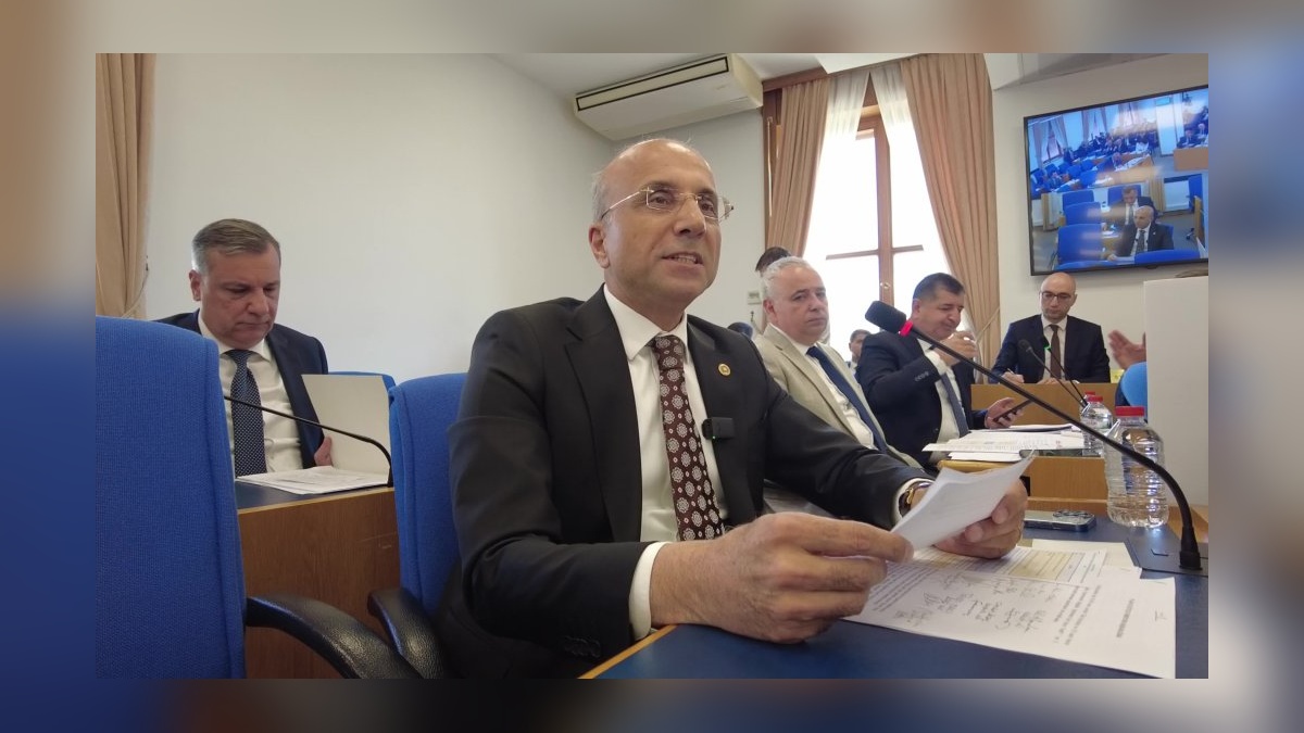 Genç: Orgeneral yaş haddi düzenlemesi adrese teslim siyasi mühendislik