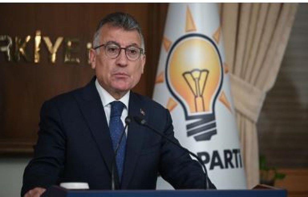 Zeytinleri katlettikleri yetmiyormuş gibi AKP'li, bir de gazeteciyi azarladı