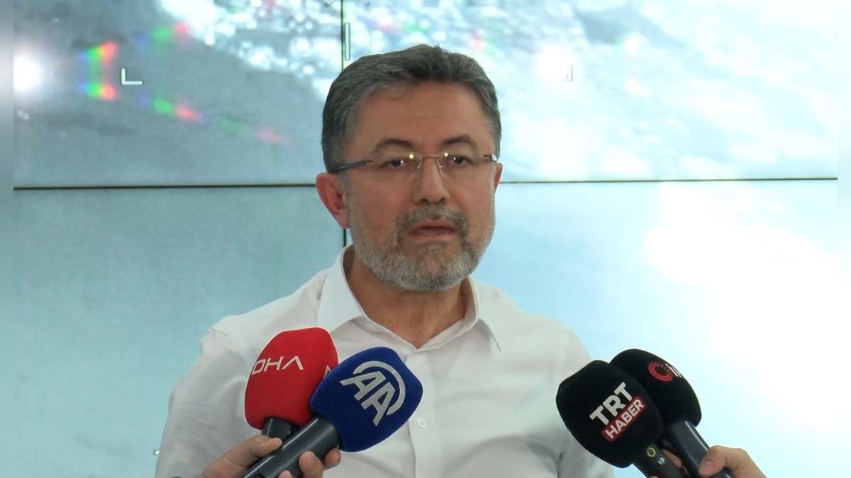 Yumaklı'dan yangınlarla mücadele açıklaması: 3 bin 44 yangın, bir şehit