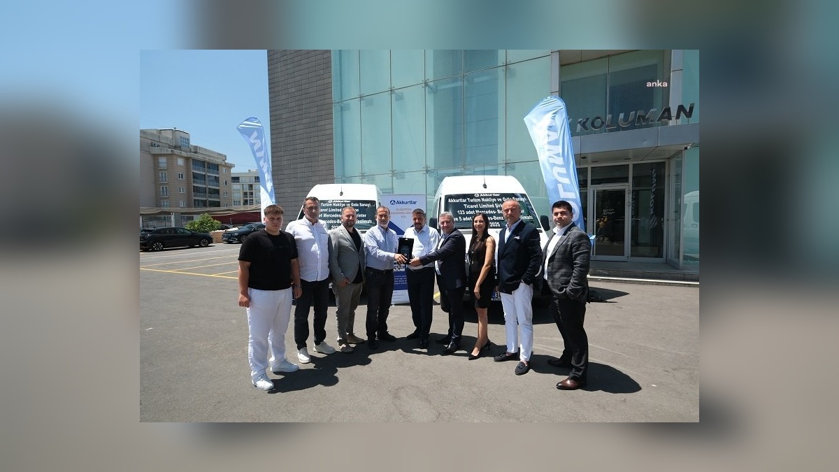 Akkurtlar Turizm, filosuna 128 Mercedes-Benz araç kattı