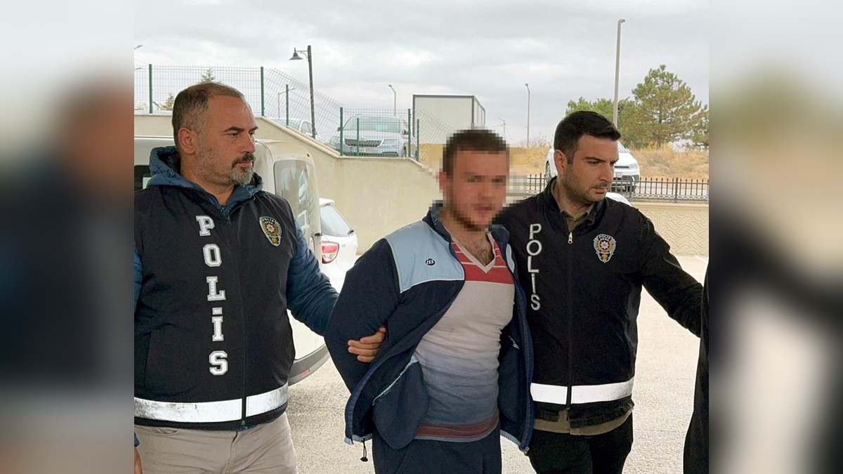 Tekirdağ'da aile içi cinayet: 18 yaşındaki A.Ç., anne ve babasını öldürdü, 3 akrabasını yaraladı