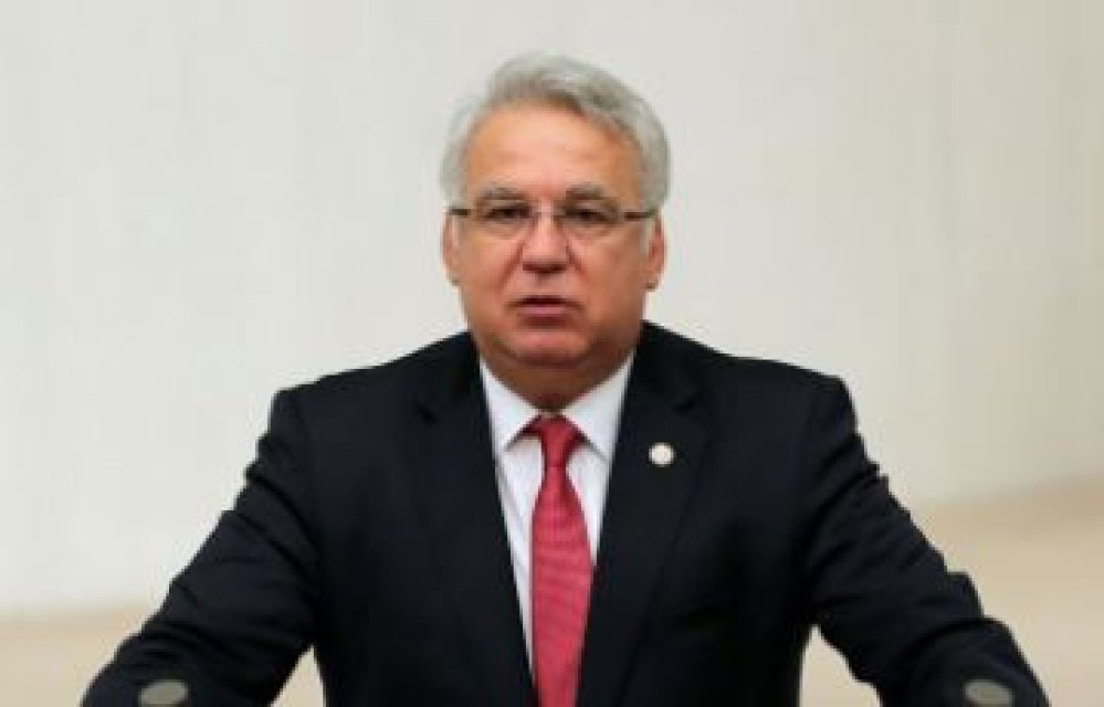 CHP’li belediyelere yönelik operasyonlara AKP içinden tepki