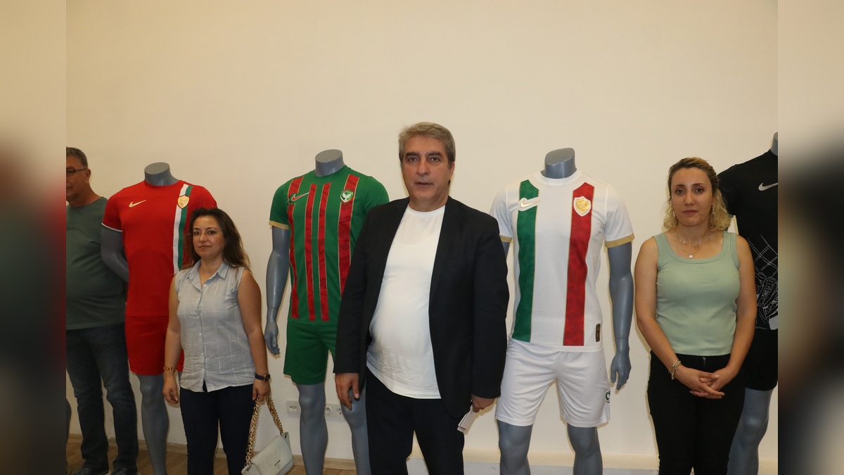 Amed Sportif: Yeni sezon formaları ve transfer çalışmaları açıklandı