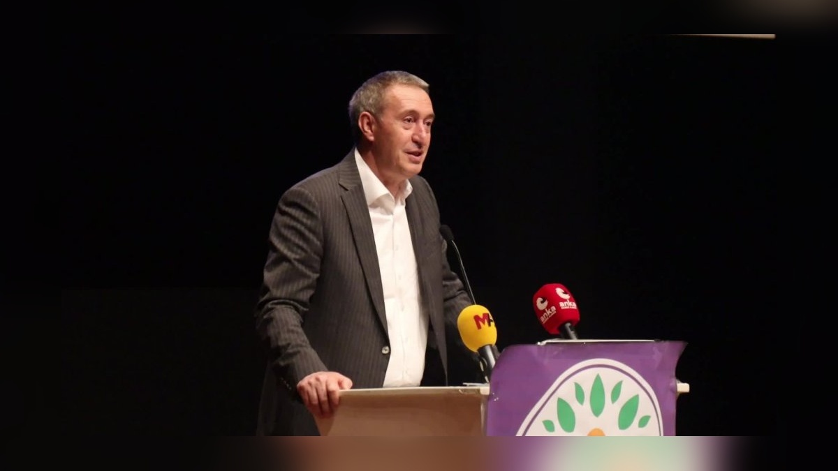 Bakırhan: Kayyum belediyelerine bakın, hırsızlık yolsuzluk orada