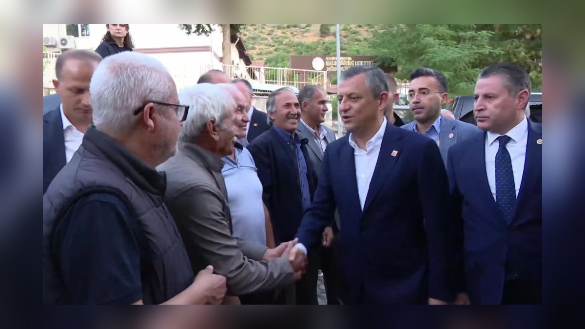Özgür Özel, Amasya'da Cem Evi'ni ziyaret etti: Millet İradesine Sahip Çıkıyor mitingine katıldı