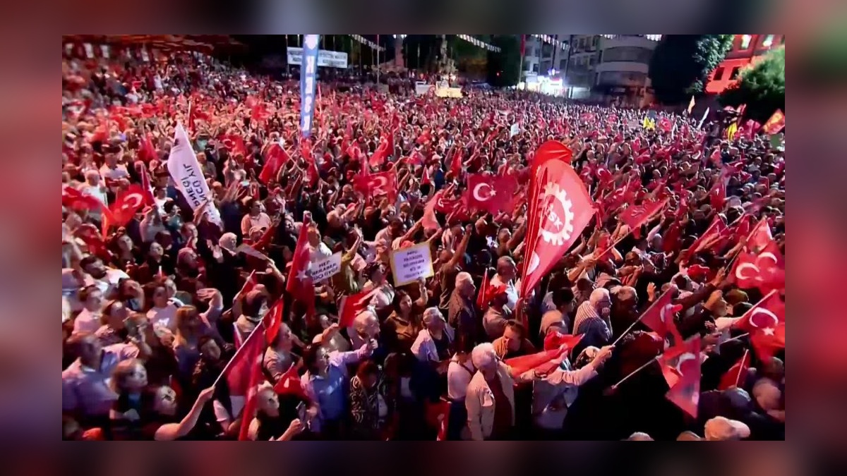 Amasya'da CHP mitingi: İmamoğlu'nun mesajında adalet ve kalkınma vurgusu
