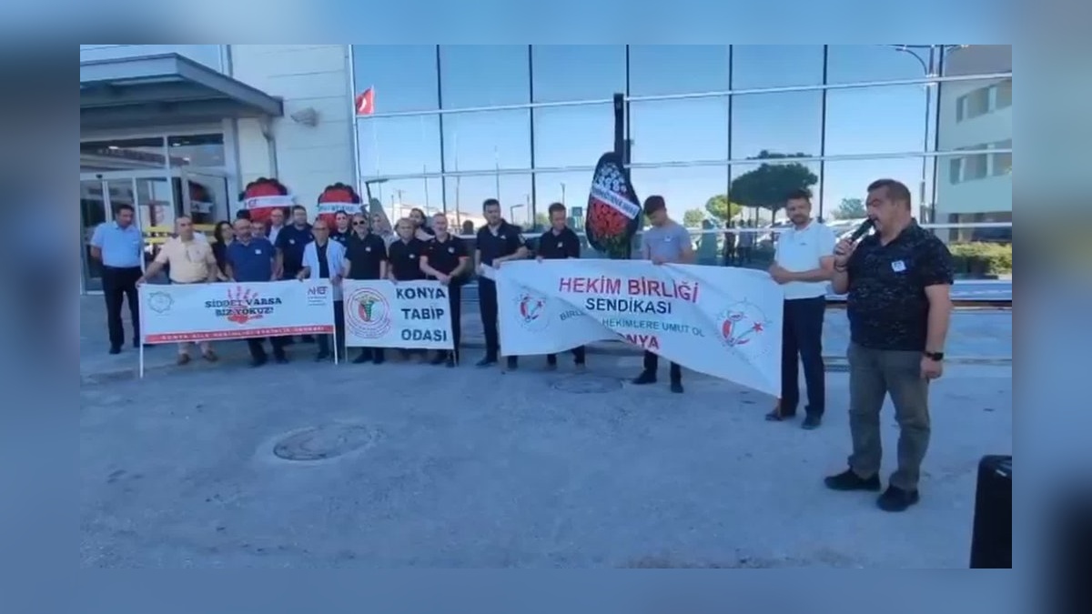 Konya'da şehit edilen Dr. Ekrem Karakaya anıldı: Hekimlere şiddet son bulmalı