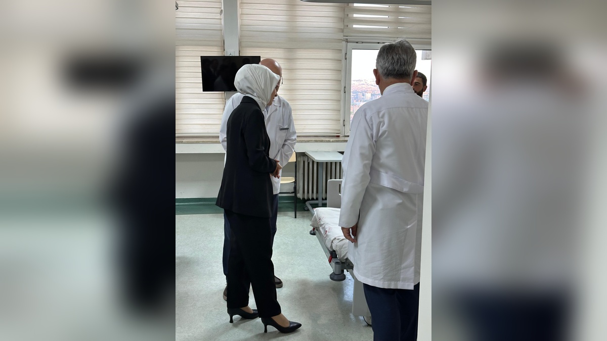 Göktaş, GATA'da metan gazından zehirlenen askerleri ziyaret etti